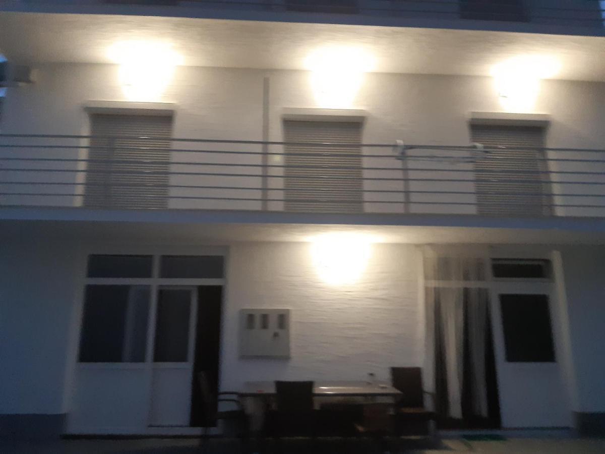 וודיצה Apartmani Frano מראה חיצוני תמונה