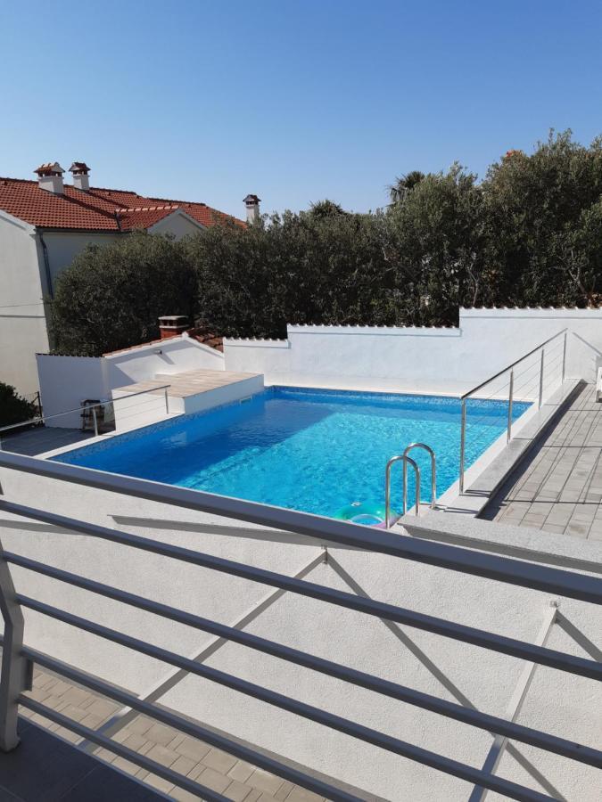 וודיצה Apartmani Frano מראה חיצוני תמונה