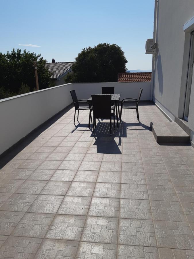 וודיצה Apartmani Frano מראה חיצוני תמונה