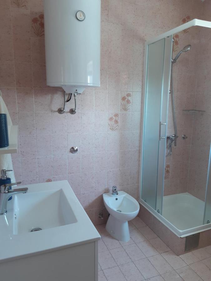 וודיצה Apartmani Frano מראה חיצוני תמונה