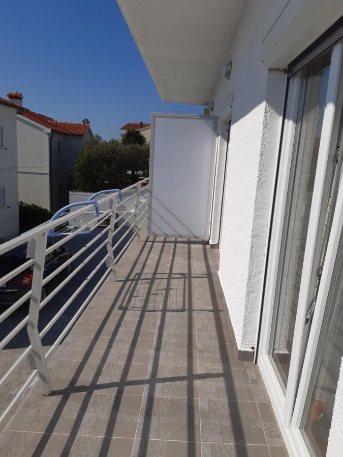 וודיצה Apartmani Frano מראה חיצוני תמונה