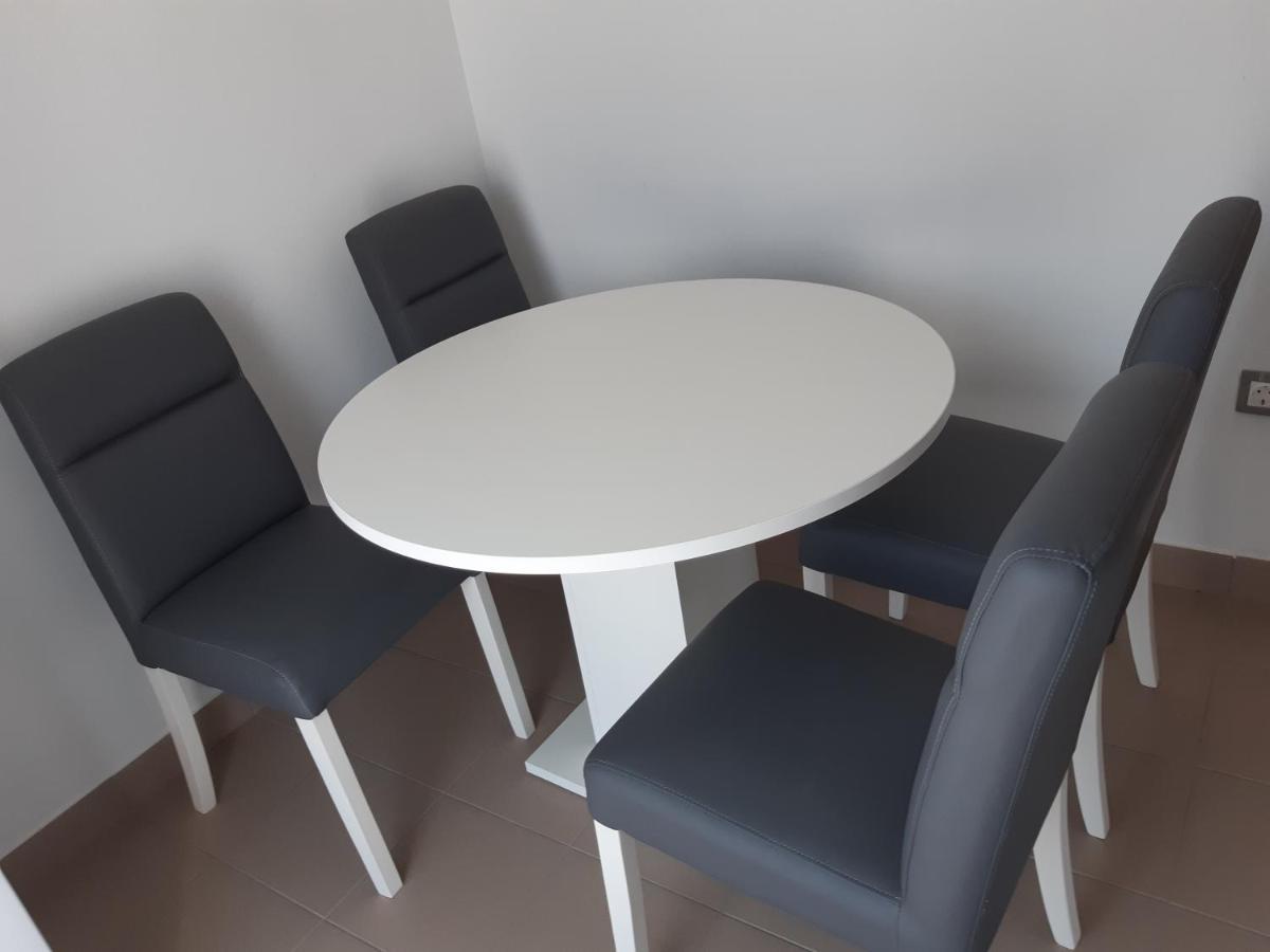 וודיצה Apartmani Frano מראה חיצוני תמונה