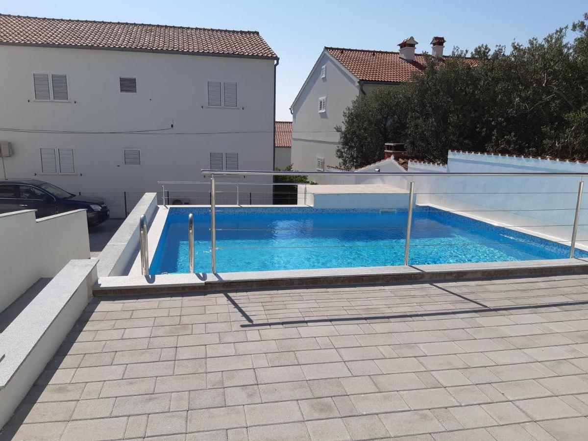 וודיצה Apartmani Frano מראה חיצוני תמונה