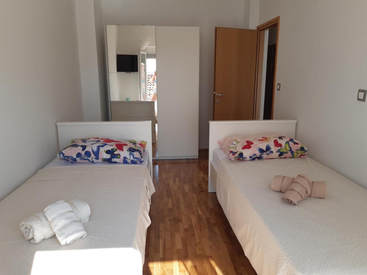 וודיצה Apartmani Frano מראה חיצוני תמונה