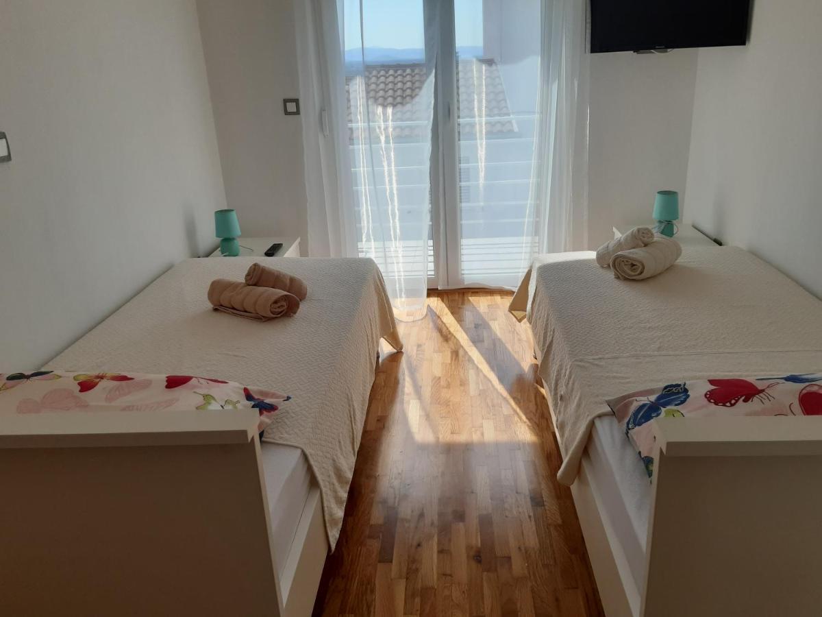 וודיצה Apartmani Frano מראה חיצוני תמונה