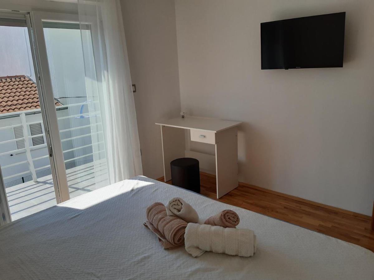 וודיצה Apartmani Frano מראה חיצוני תמונה