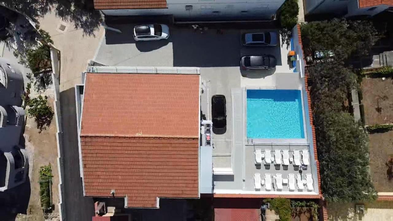 וודיצה Apartmani Frano מראה חיצוני תמונה